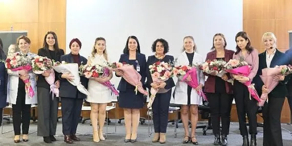 Yeni Yüzyıl Üniversitesi Gaziosmanpaşa Hastanesi’nde, Kadın ve Aile Hizmetleri Müdürlüğü İş Birliğiyle “Doğumdan Menopoza Kadının Sağlık Serüveni Paneli” Gerçekleştirildi haberi