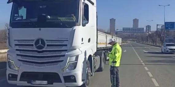 Yük taşımacılığı yapan araçların tescili düşük ama kazaları yüksek! haberi