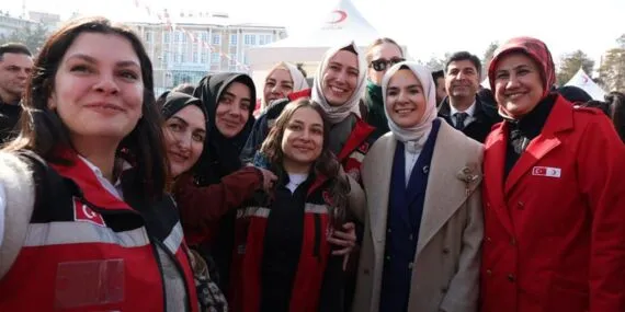 Bakan Göktaş Bayburt’ta: Kızılay’ın Yeni Hizmet Binası Açıldı Haberi