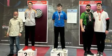 Bayburt Üniversitesi'nden Dartta Çifte Zafer: Şampiyonluk ve Üçüncülük Bir Arada! Haberi