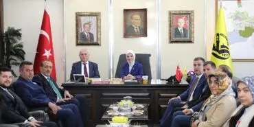 Bayburt'ta Bakan ve Başkan Buluşması: Göktaş'tan Memiş'e Ziyaret Haberi