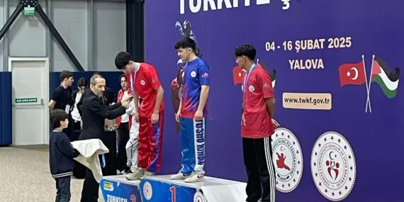 Bayburt’un Altın Çocuğu: Bedirhan Akburak Wushu’da Zirveye Tırmanıyor! Haberi