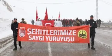 Bayburt'un Kurtuluş Yıldönümü Etkinlikleri Hava Muhalefeti Nedeniyle İptal Edildi Haberi