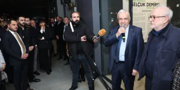 "Yerle Gök Arasında" sergisi izlenime açıldı haberi