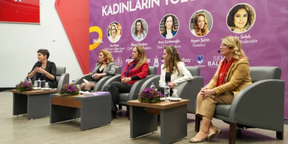 'Sanatta, Siyasette, İşte, Hayatta Kadınların Yolculuğu' Manisa'da konuşuldu haberi