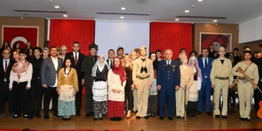 18 Mart'ta kahramanlar unutulmadı: Çiğli'de anma töreni haberi