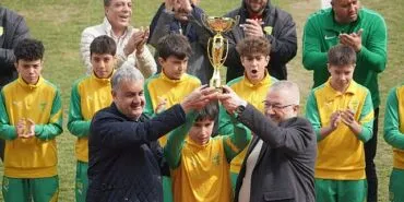 1966 Edremitspor, Mustafa Kemal Paşa Belediyespor'u 3-2 Mağlup Etti haberi