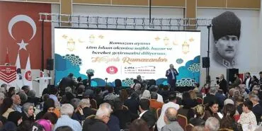 200 Bin Kişi Keçiören’de İftar Yaptı haberi