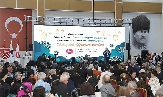 200 Bin Kişi Keçiören’de İftar Yaptı haberi