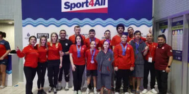 4 ülkeden engelliler İstanbul'da kulaç attı haberi