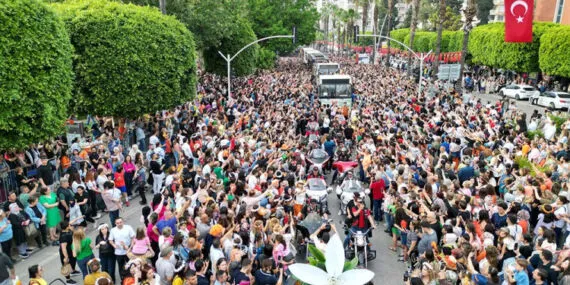 Adana'da dolu dolu karnaval… Portakal Çiçeği Karnavalı 4 Nisan'da haberi