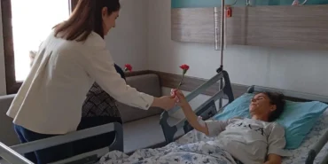 Adıyaman'da Anahtar Parti’den hastanedeki kadınlara anlamlı ziyaret haberi