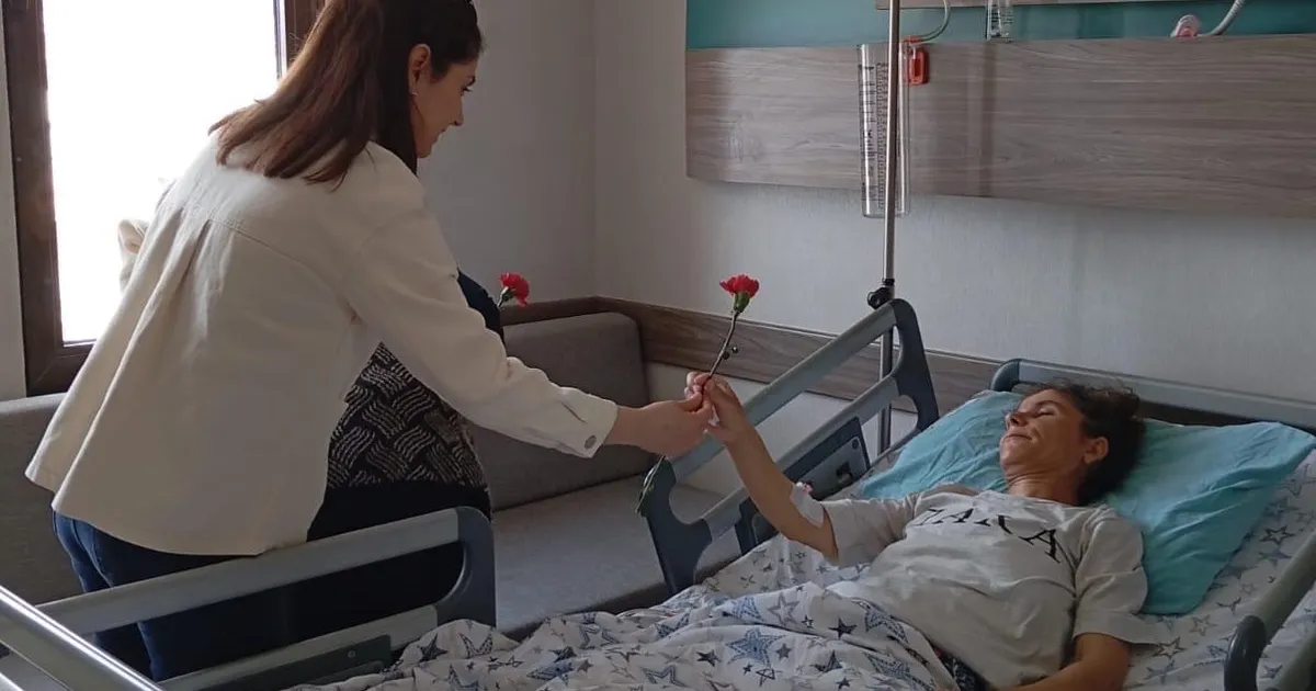 Adıyaman'da Anahtar Parti’den hastanedeki kadınlara anlamlı ziyaret haberi