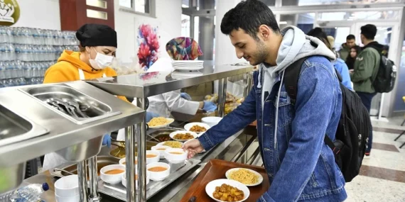 Ankara Büyükşehir öğrencilerin ramazanda da yanında haberi