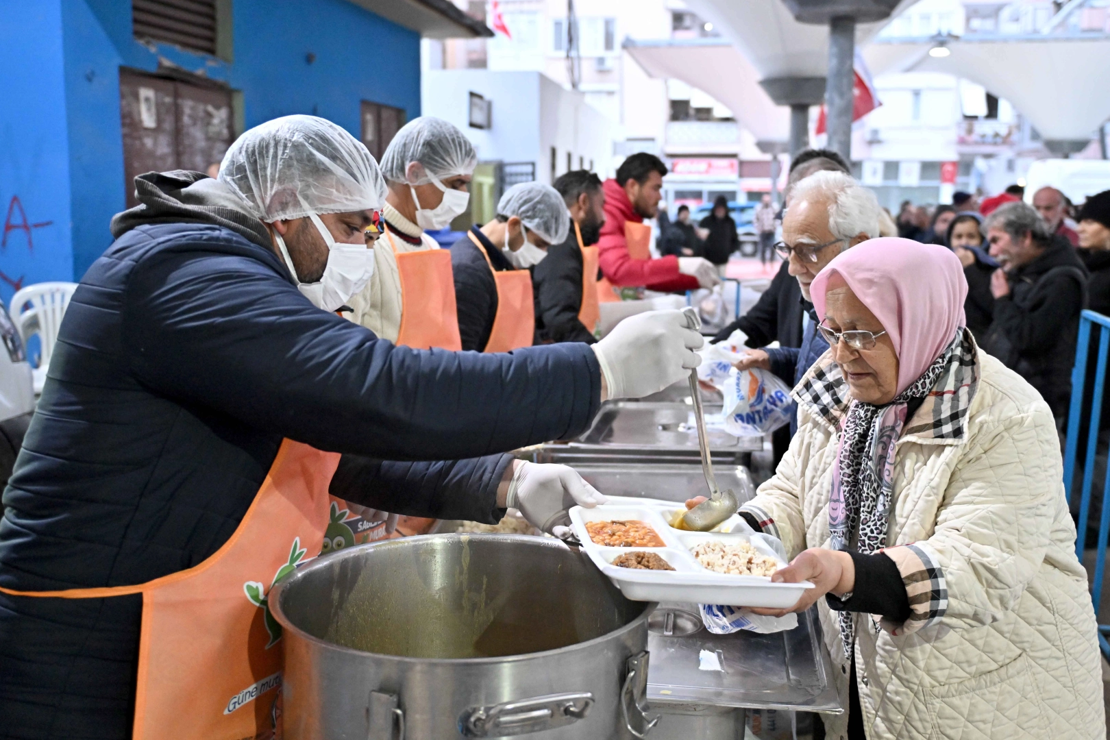 Antalya Muratpaşa Ramazan’ın son iftarlarını planladı haberi