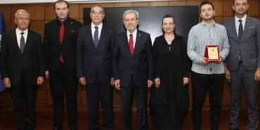 “Arıburnu’nda Bal Yapmak” belgeseli izleyiciyle buluştu haberi