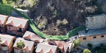 Artvin'deki heyelan turistik tesisin bazı bölümlerini yıktı haberi