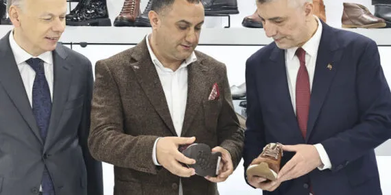 Bakan Bolat, ayakkabı sektörü temsilcileriyle buluştu haberi