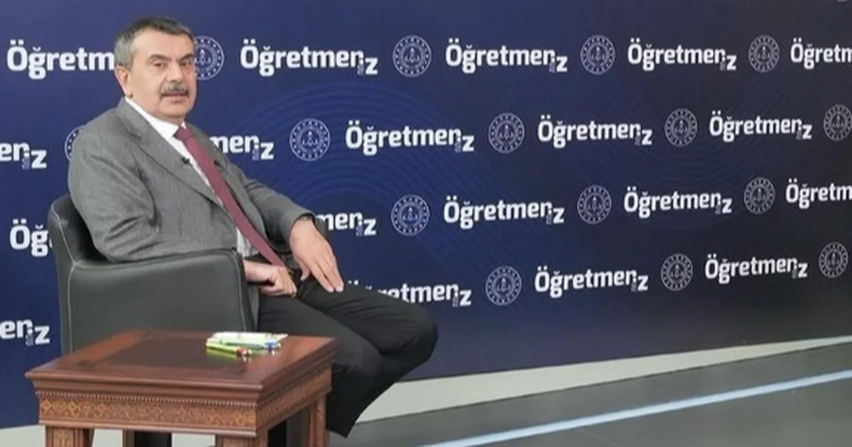 Bakan Tekin: Meslek ortaokullarını hayata geçirmeyi düşünüyoruz haberi