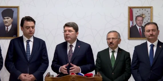 Bakan Tunç: Sokak çağrısı doğru yol değil. Haddini bilsin! haberi