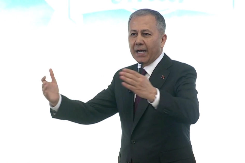 Bakan Yerlikaya son durumu açıkladı: Halen 978 şüpheli gözaltında haberi