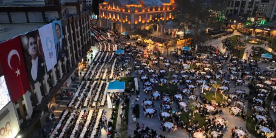 Balıkesir’in kalbinde 20 bin kişilik dev iftar haberi