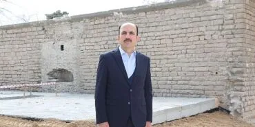 Başkan Altay 600 Yıllık Tarihi Hamamın Su Müzesi Olacağını Açıkladı haberi