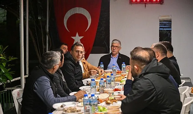 Başkan Eşki sahurda minibüsçülerle buluştu   haberi