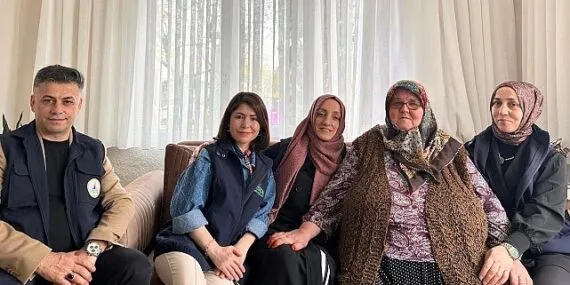 Başkan Kocaman, Kartepelibüyükleri unutmadı haberi