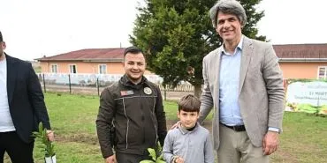 Başkan Kocaman Öğrencilerle Fidan Dikti haberi