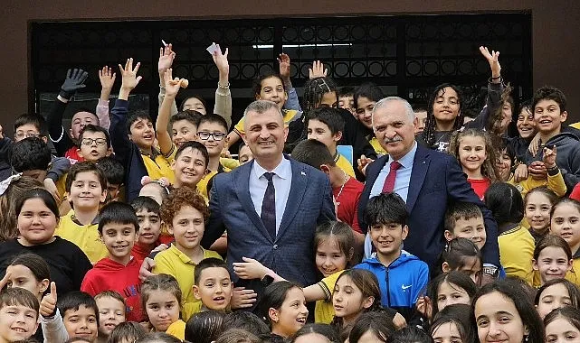 Başkan Sezer Öğrencilerin Hayat Bilgisi Dersine Konuk Oldu haberi