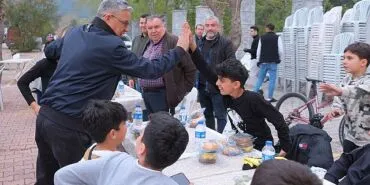 Başkan Topaloğlu'ndan Beldibi'nde iftar haberi