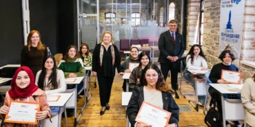 Başkan Tugay, Meslek Fabrikası’nda Güler Sabancı’yı ağırladı haberi