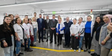 Başkan Tugay emekçi kadınlarla buluştu haberi