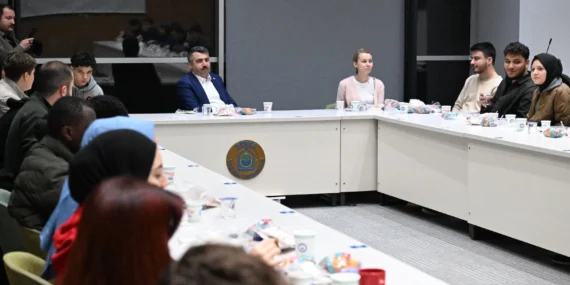 Başkan Yılmaz: ''Gençlerimizin enerjisi motivasyonumuzu artıyor'' haberi