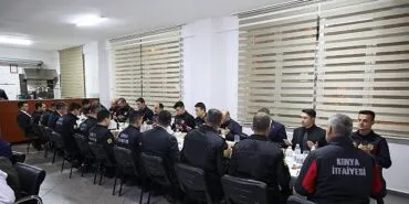Başkan altay kulu ve cihanbeyli’de vatandaşlarla buluştu, itfaiyecilerle sahur yaptı haberi