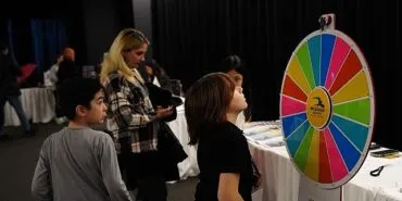 Beylikdüzü'nde çevrimiçi bilişim eğitim lansmanı ve teknoloji festivali düzenlendi haberi