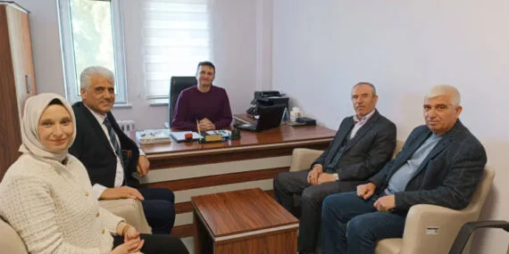 Bilecik Pazaryeri'nde AK Parti'den 14 Mart ziyareti haberi