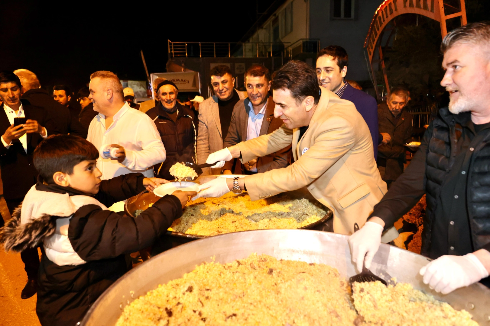 Bilecik’te 700 yıllık gelenek: Şifalı pilav ikramı haberi