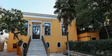 Buca’nın Cumhuriyet Kütüphanesi uğrak noktası oldu haberi