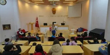 Burhaniyeli miniklerden örnek çevre duyarlılığı haberi