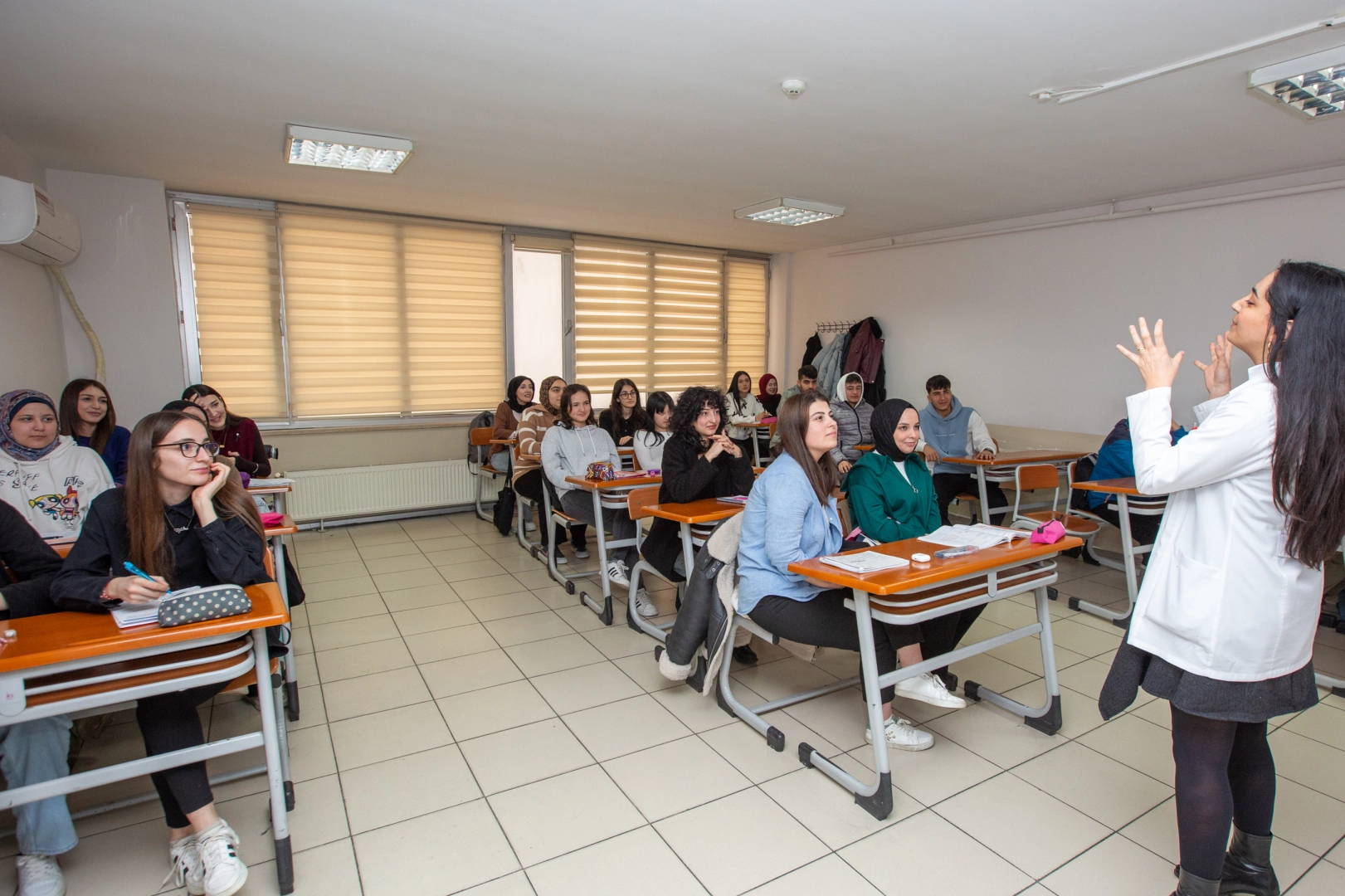 Bursa Büyükşehir, üniversite adaylarının yanında haberi