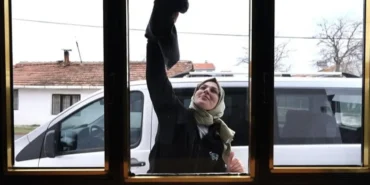 Bursa İnegöl Belediyesi'nden yaşlılara bayram temizliği haberi