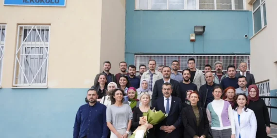 Bursa İnegöl'de Gülfidan öğretmene Bakan Tekin'den sürpriz kutlama haberi