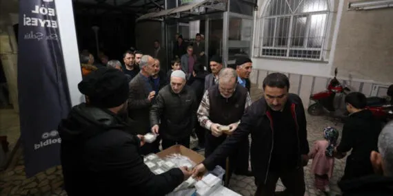 Bursa İnegöl’de Ramazan ilçenin dört bir yanına yayıldı haberi