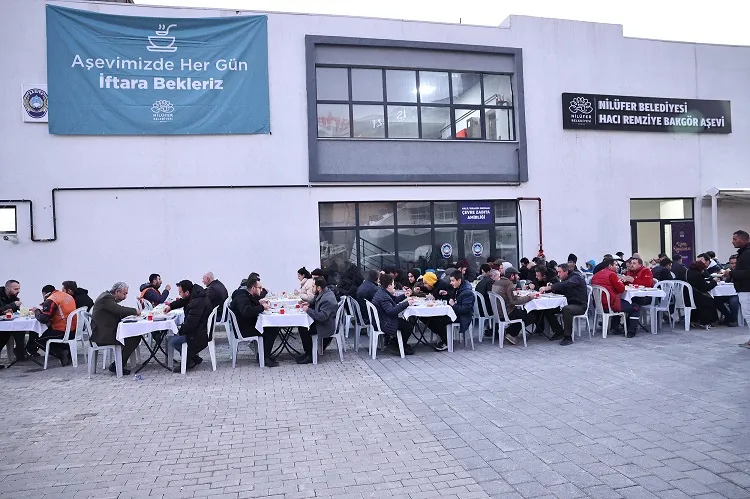 Bursa Nilüfer’de iftar sofraları dayanışmayı artırıyor haberi