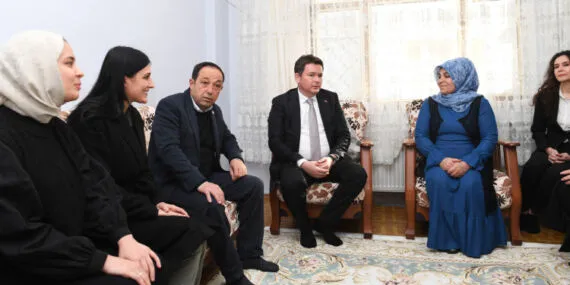 Bursa Osmangazi Belediyesi anne ve çocukların yanında haberi