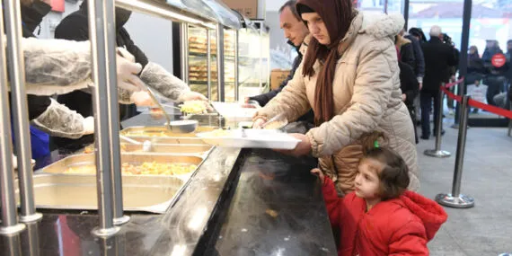 Bursa Osmangazi'de sofra bereketi haberi