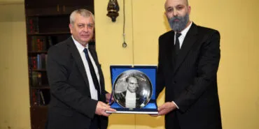 Bursa Osmangazi'de ‘Şair, Şiir, Şuur’ oyunu tiyatroseverlerle buluştu haberi