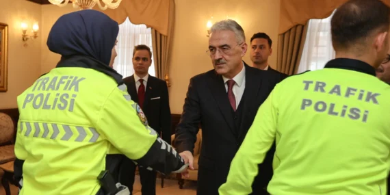 Bursa Valisi Erol Ayyıldız'ın "Ramazan Bayramı" mesajı haberi